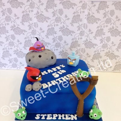 Boys Angry Bird Birthday Cake